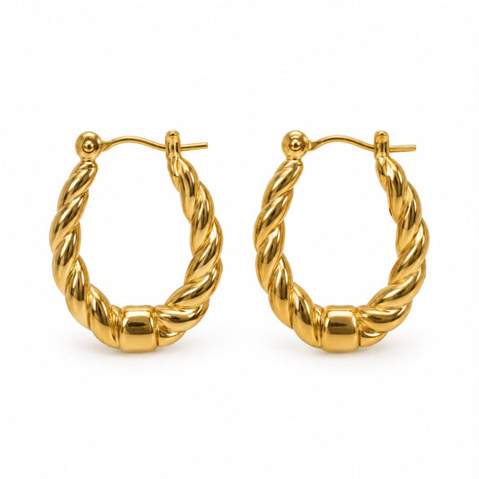 Aretes dorados básicos