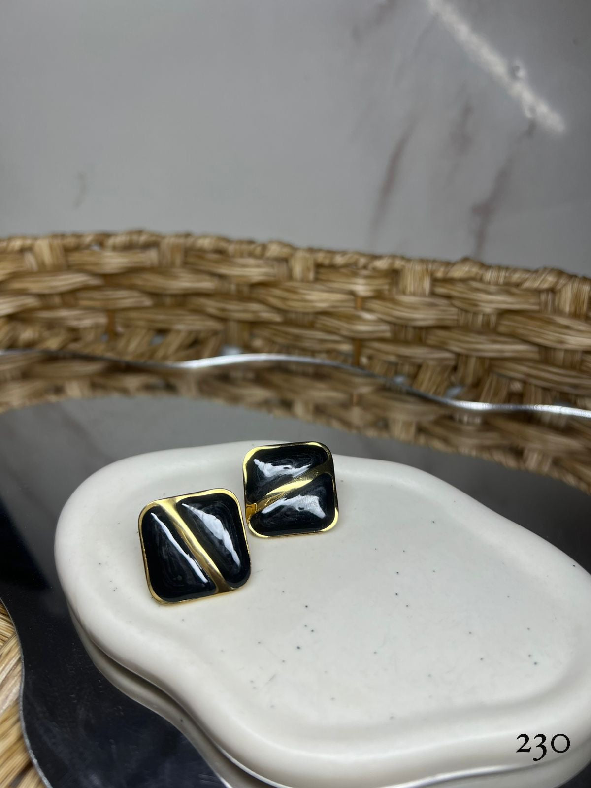 Aretes mármol negros
